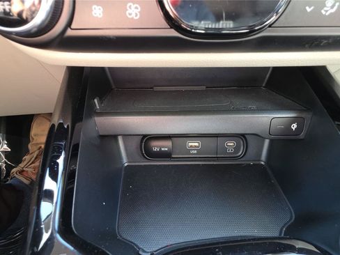 Used 2024 Kia Soul EX FWD image 19