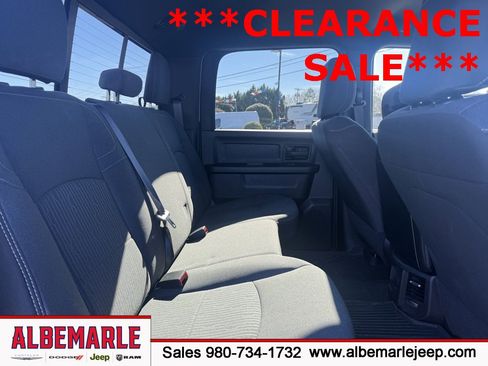 Used 2024 RAM 2500 Tradesman w/ Chrome Appearance Group image 37