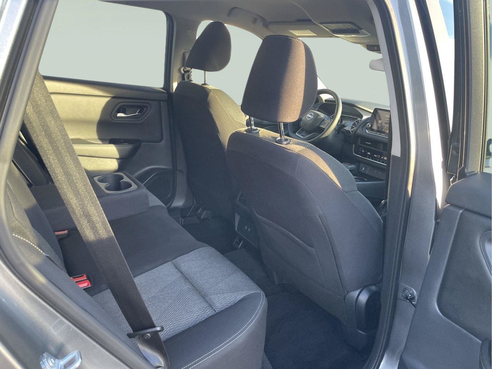 Used 2026 Nissan Rogue SV AWD/4WD image 21