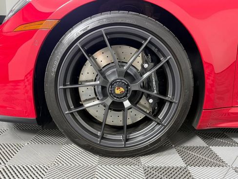 Certified 2026 Porsche 911 Targa 4 GTS AWD/4WD image 13