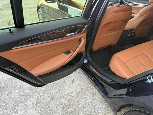 Used 2019 BMW 530i xDrive 530i xDrive w/ Convenience Package image 20