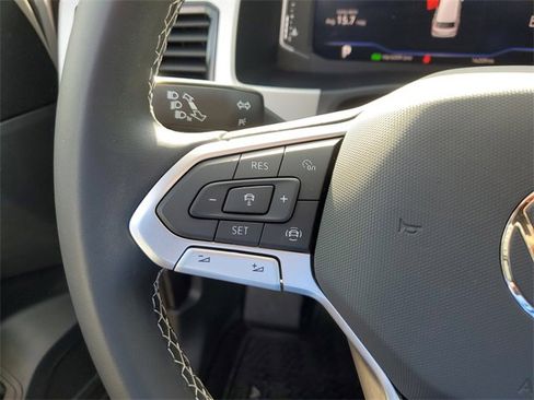 Certified 2023 Volkswagen Atlas SE w/ Panoramic Sunroof Package image 27