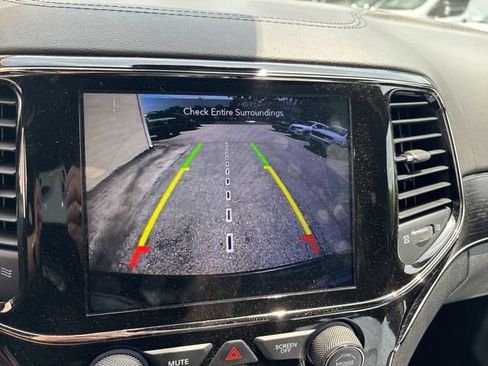 Used 2020 Jeep Grand Cherokee High Altitude AWD/4WD image 21