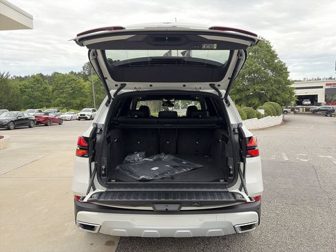 Used 2026 BMW X5 sDrive40i w/ Premium Package RWD image 34