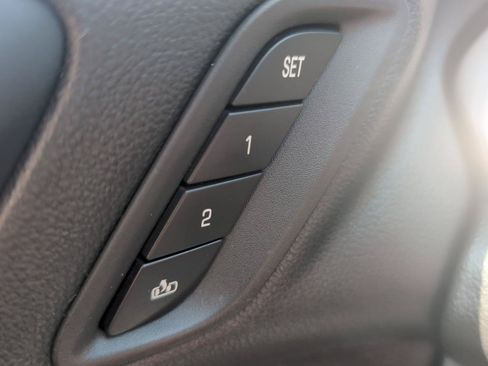 Used 2019 GMC Acadia Denali AWD/4WD image 11