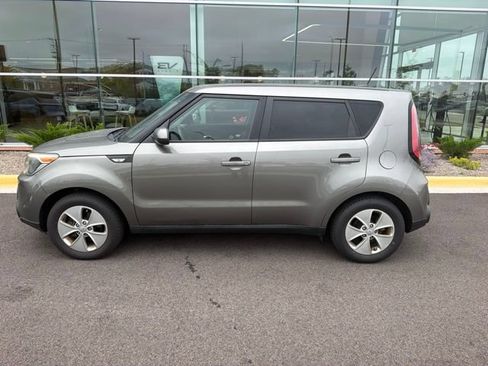Used 2014 Kia Soul FWD image 18