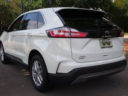 Used 2024 Ford Edge SEL w/ Convenience Package AWD/4WD image 5