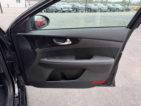 Used 2023 Kia Forte GT-Line w/ GT-Line Technology Package image 19