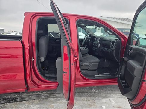 Used 2020 Chevrolet Silverado 1500 LT w/ All-Star Edition image 19