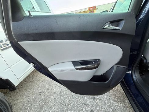 Used 2015 Buick Verano FWD image 26