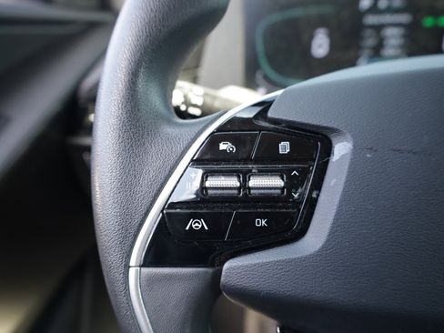 Used 2023 Kia Niro LX FWD image 6