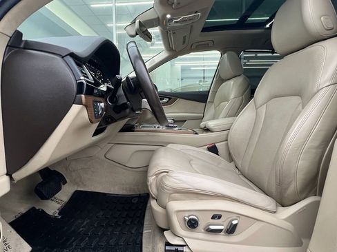 Used 2017 Audi Q7 3.0T Prestige image 16