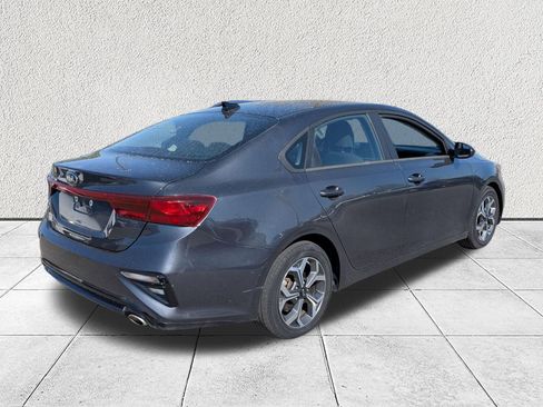 Used 2021 Kia Forte LXS image 3