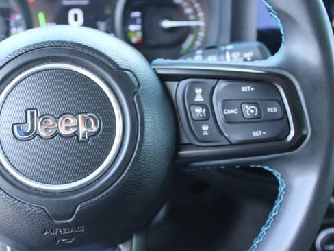 Used 2024 Jeep Wrangler Unlimited Rubicon 4xe AWD/4WD image 20