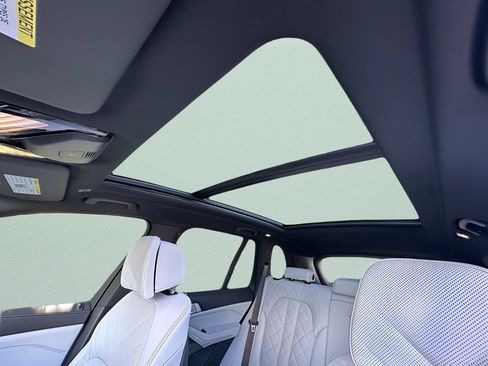 New 2026 BMW X5 sDrive40i RWD image 22