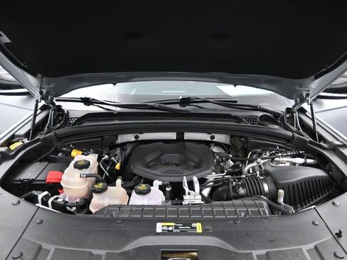 Used 2024 Jeep Grand Cherokee Limited 4xe image 11