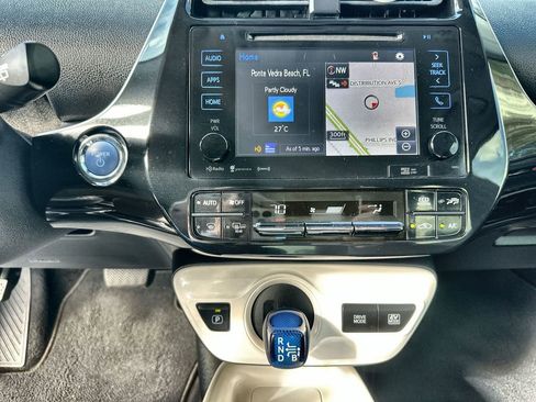 Used 2017 Toyota Prius Three Touring image 34