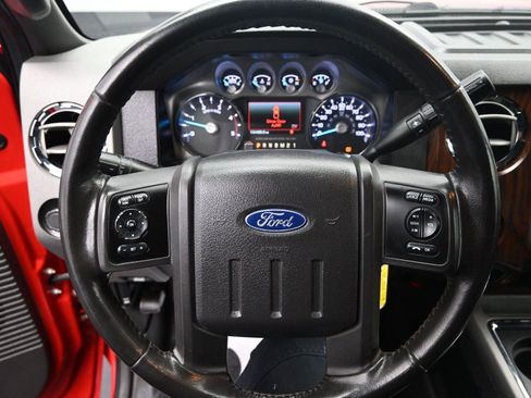 Used 2011 Ford F250 Lariat w/ Lariat Interior Pkg image 19