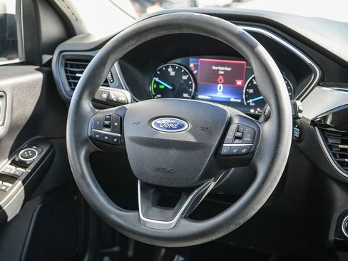Used 2021 Ford Escape SE FWD image 13