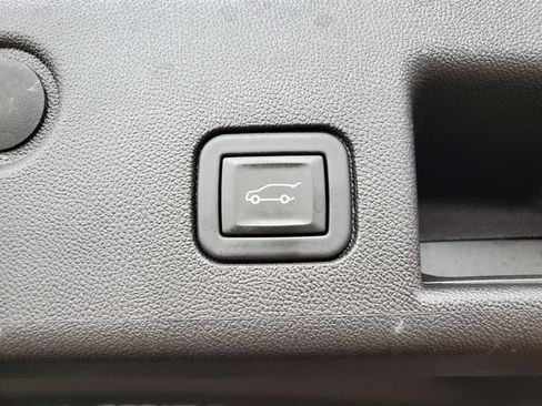 Certified 2023 Chevrolet Equinox RS w/ LPO, Floor Liner Package FWD image 12