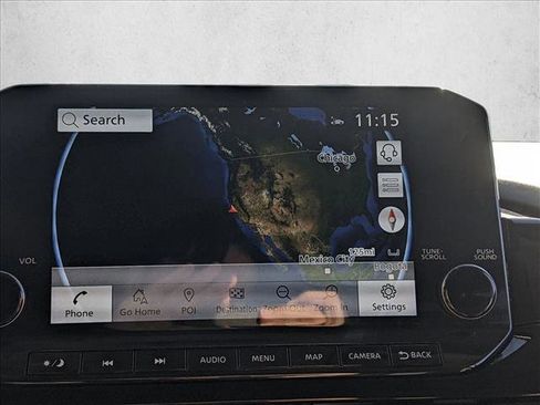 Used 2025 Nissan Pathfinder SL image 15