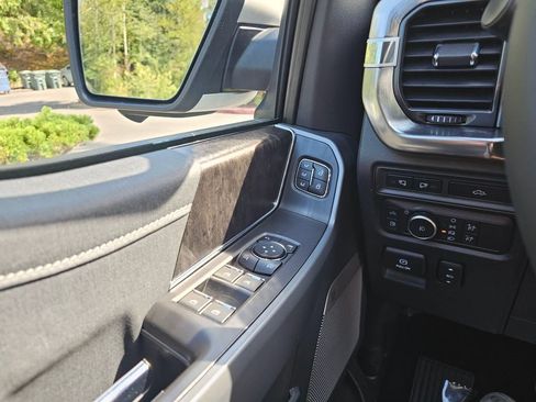 Used 2021 Ford F150 Lariat w/ Equipment Group 501A Mid AWD/4WD image 34