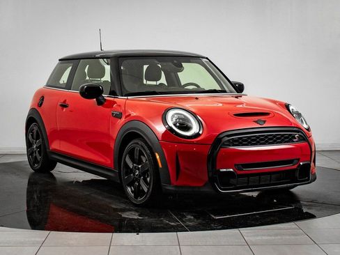 Used 2023 MINI Cooper S image 5
