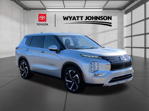 Used 2024 Mitsubishi Outlander SE AWD/4WD image 6
