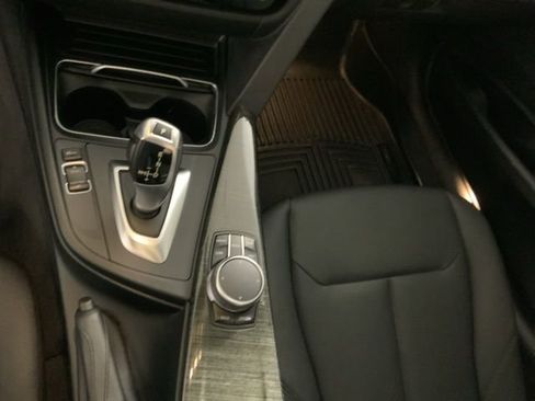 Used 2018 BMW 320i xDrive Sedan image 22