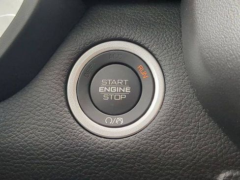 Certified 2024 RAM 1500 Laramie AWD/4WD image 36