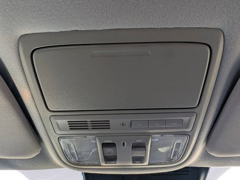 Used 2017 Honda CR-V Touring image 33