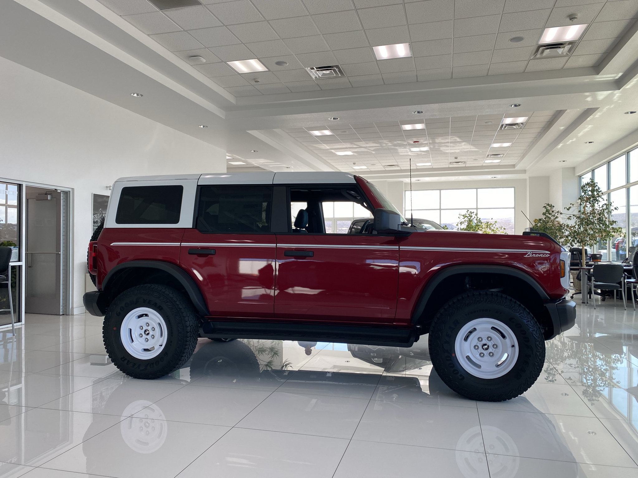 New 2026 Ford Bronco Heritage Edition AWD/4WD image 19