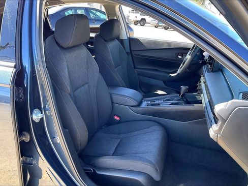 Used 2025 Honda Accord SE image 9