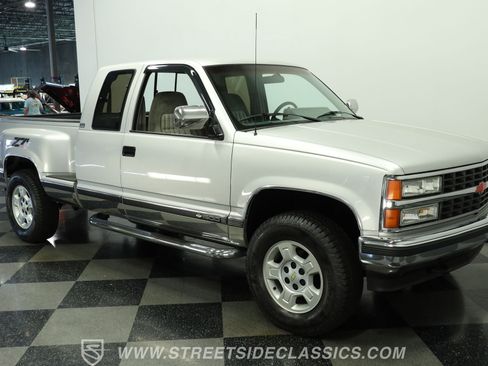 Used 1992 Chevrolet Silverado 1500 4x4 Extended Cab image 13