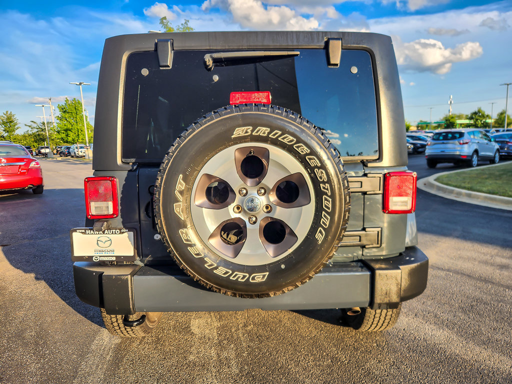 Used 2018 Jeep Wrangler Unlimited Sahara AWD/4WD image 5