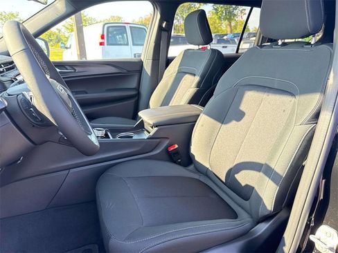 New 2025 Jeep Grand Cherokee L Laredo w/ Luxury Tech Group I image 14