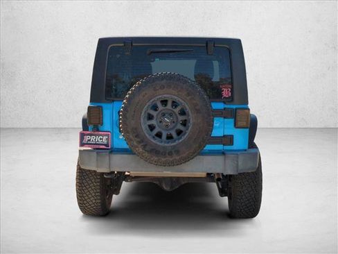 Used 2018 Jeep Wrangler Unlimited Sport w/ Connectivity Group image 6