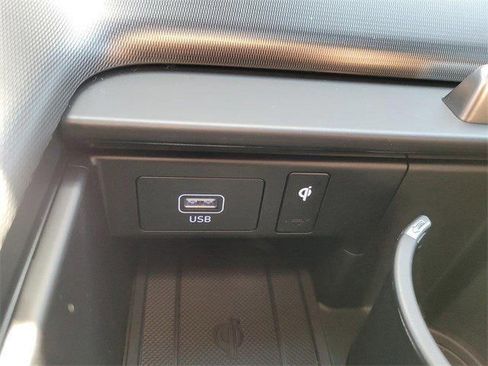 Used 2025 Hyundai Palisade Calligraphy image 12