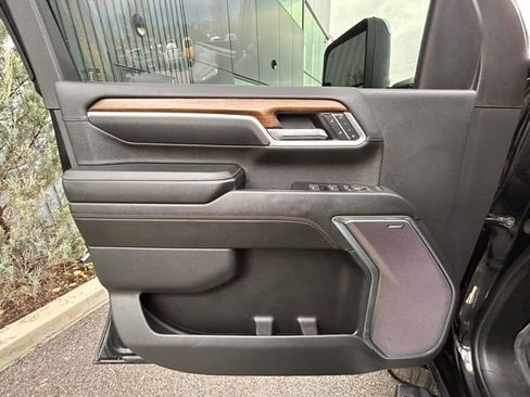 Used 2025 Chevrolet Silverado 3500 High Country w/ Technology Package image 35