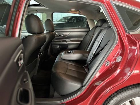 Used 2015 Nissan Altima 3.5 SL FWD image 44