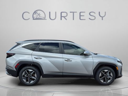 New 2026 Hyundai Tucson SEL FWD image 6