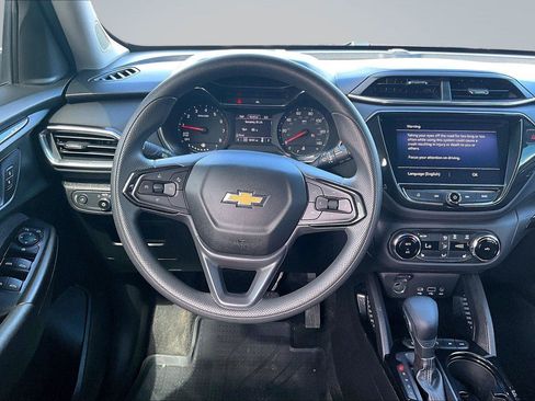 Used 2021 Chevrolet TrailBlazer LT w/ Convenience Package AWD/4WD image 6