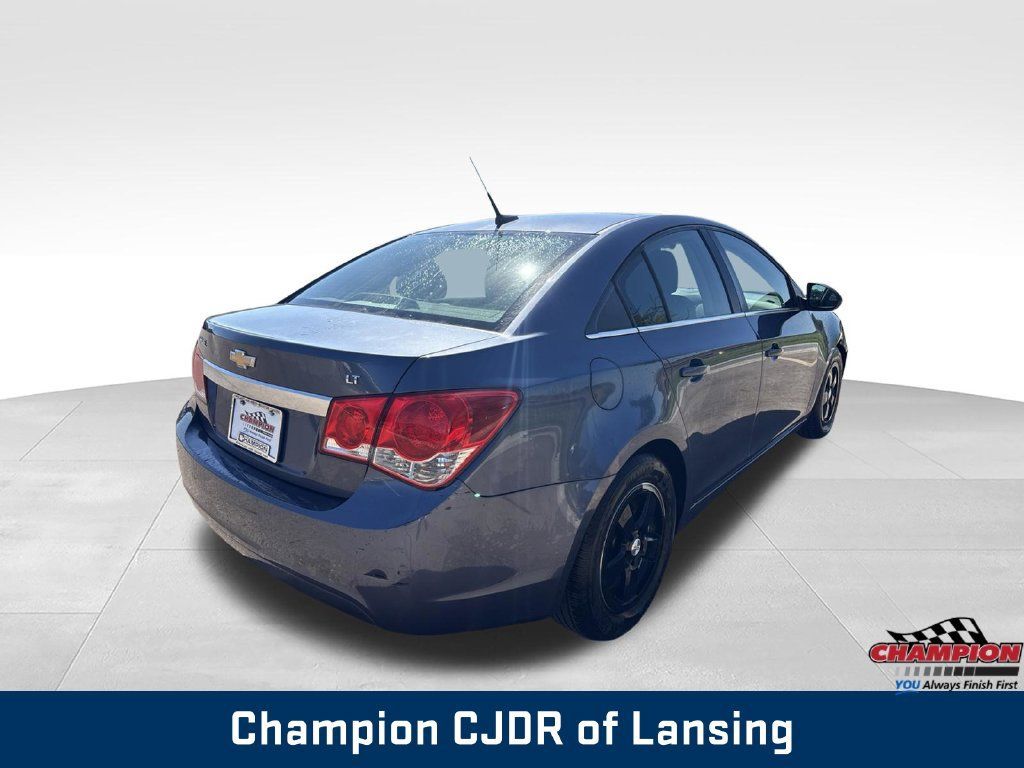 Used 2013 Chevrolet Cruze LT FWD image 5