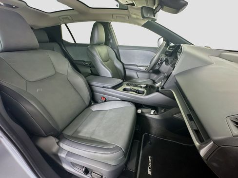 Used 2023 Lexus RZ 450e Premium w/ Technology Package AWD/4WD image 32