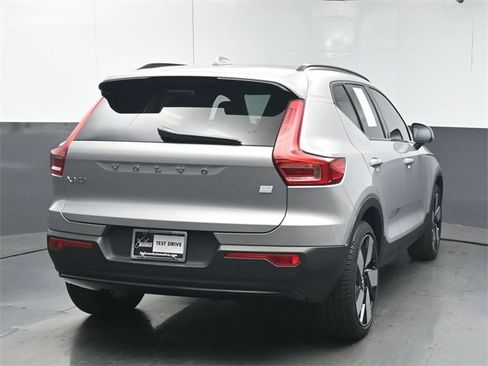 Used 2024 Volvo XC40 Recharge Plus w/ Protection Package Premier image 7