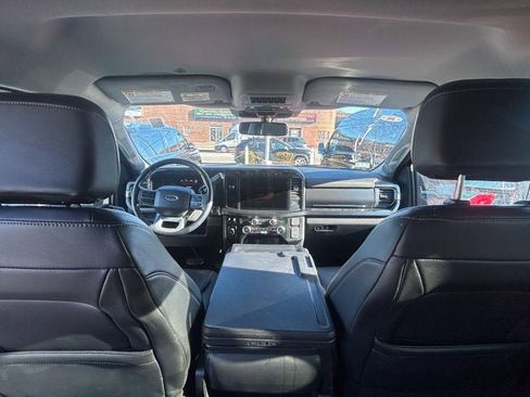 Used 2024 Ford F250 Lariat w/ Chrome Package image 13