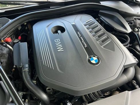 Used 2018 BMW 740i image 40