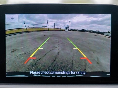 Used 2022 Ford Escape SE w/ SE Sport Appearance Package image 20