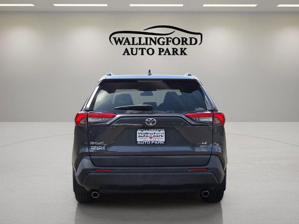 Used 2019 Toyota RAV4 LE w/ All Weather Liner Package AWD/4WD image 4