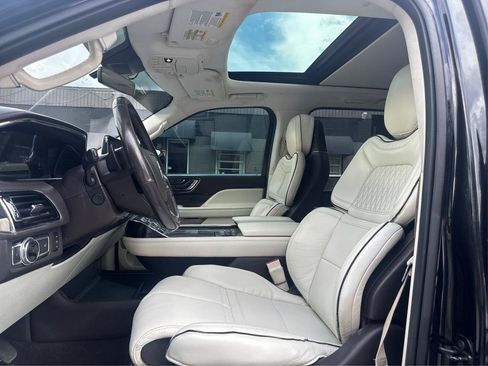 Used 2018 Lincoln Navigator L Black Label AWD/4WD image 9